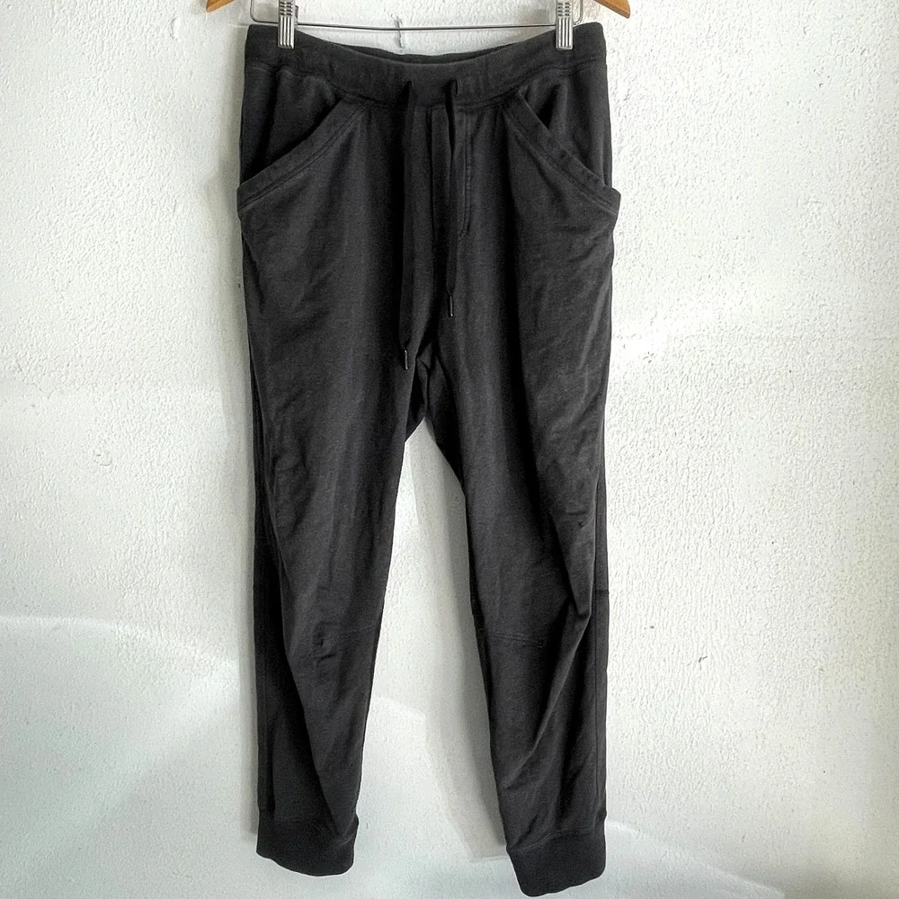 Lululemon Sweat Pants Men M (Fits 30x28) Dark Gray Jogger Athleisure Gym Active